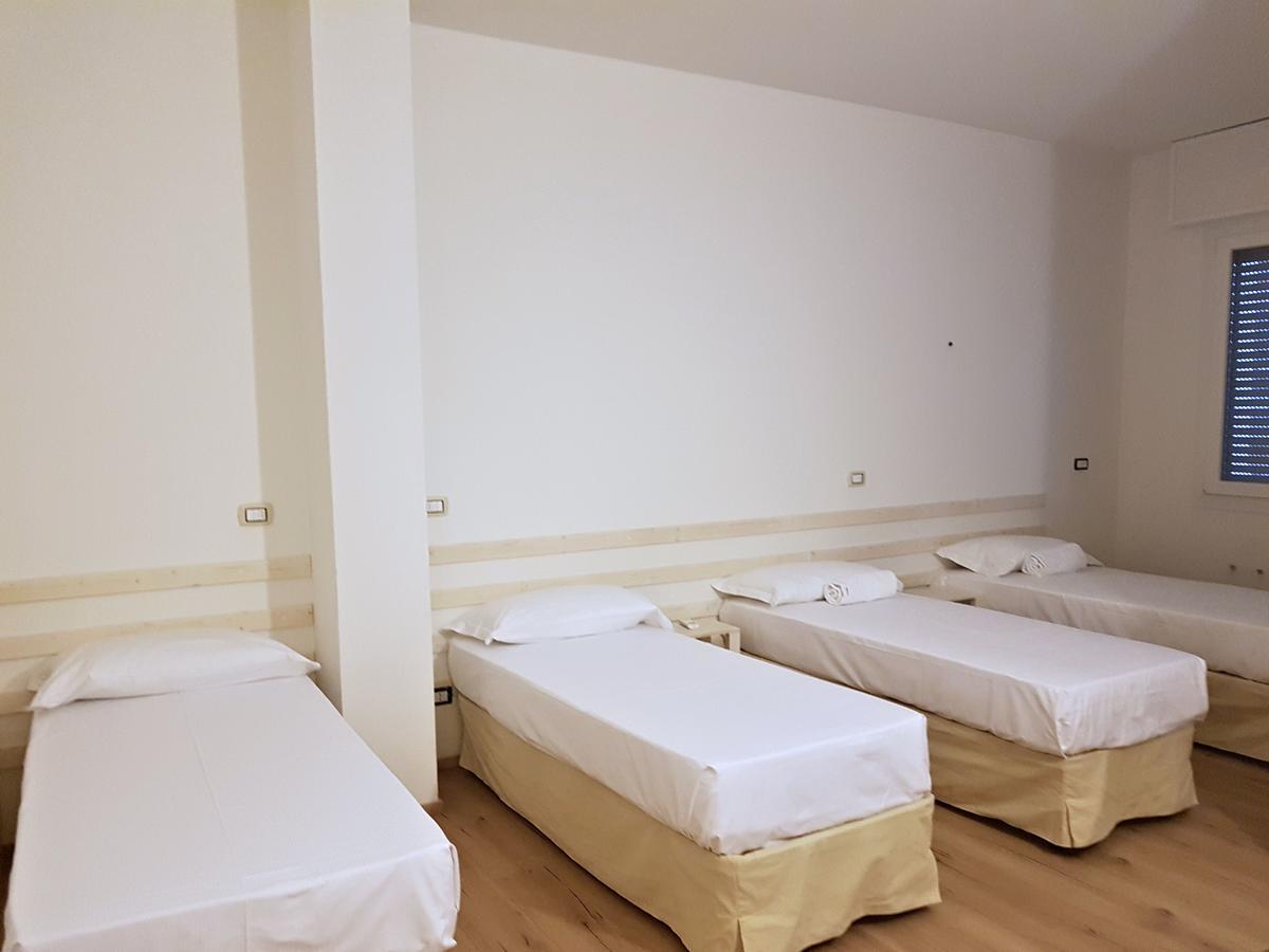 La Camera Bologna-Stazione Affittaly Rooms Ngoại thất bức ảnh