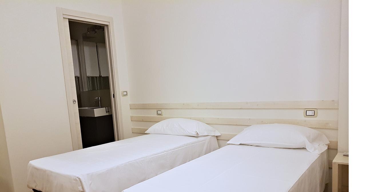 La Camera Bologna-Stazione Affittaly Rooms Ngoại thất bức ảnh